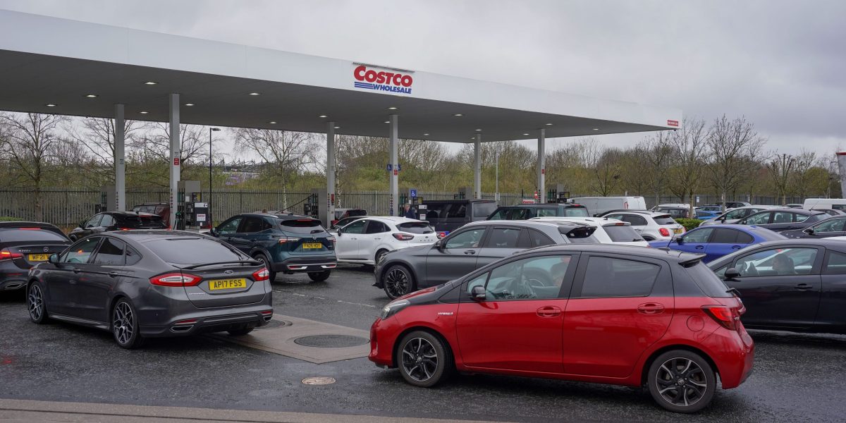 Massive debt makes the U.S. one of the world's most vulnerable countries in the energy crisis, market veteran warns | Fortune