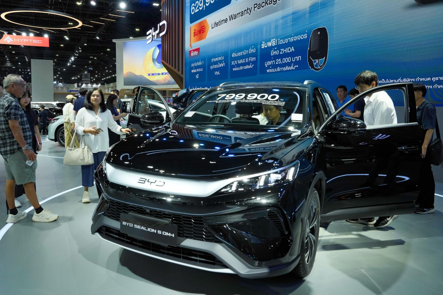 Photo of a BYD Sealion 5 DM-i plug-in hybrid
