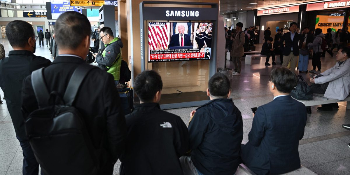 Asian markets drop after Trump signals he'll bomb Iran 'back to the stone ages', tells other countries to ‘take the lead’ in reopening Hormuz | Fortune