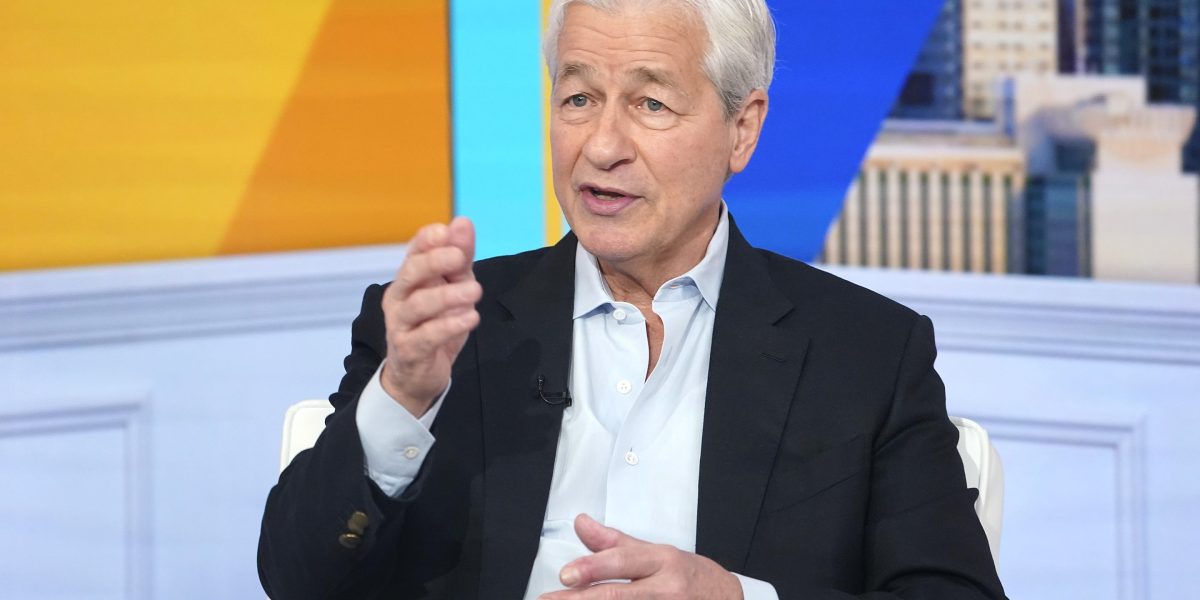Jamie Dimon dit que les meilleures équipes travaillent comme des Navy SEAL, et non comme des sociétés « plates » tentaculaires