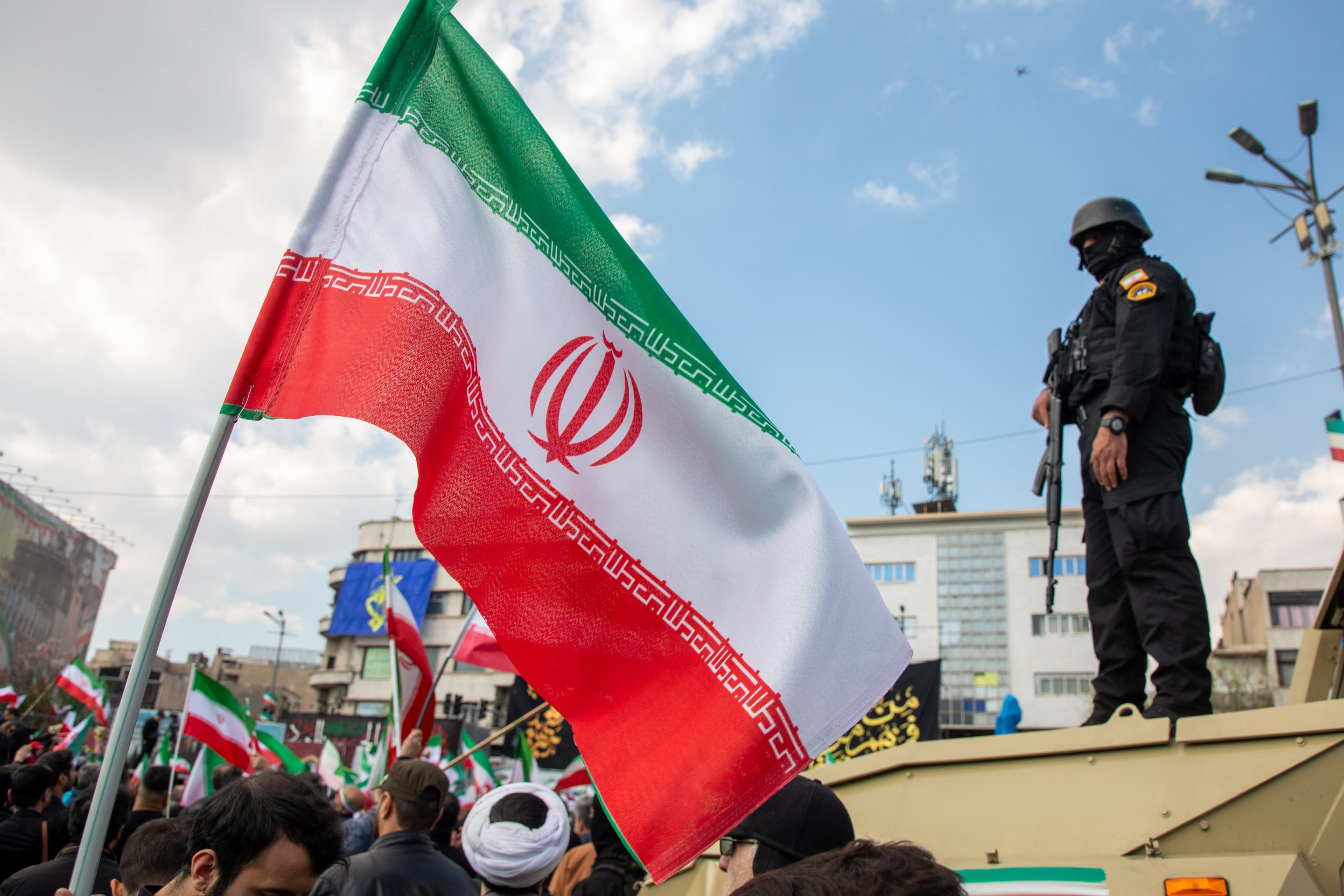 Iranians begin forming human chains around power plants ahead of Trump's  deadline | Fortune