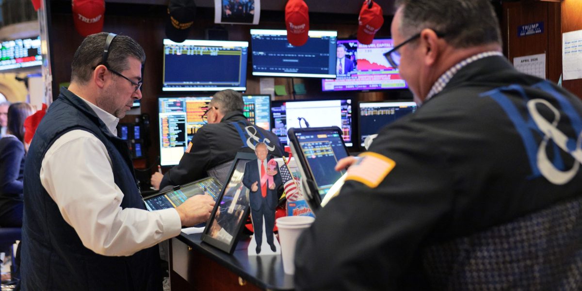 Oil climbs and stock futures drop as fuel shortages spread while Trump makes series of apocalyptic threats against Iran ahead of moving deadline | Fortune