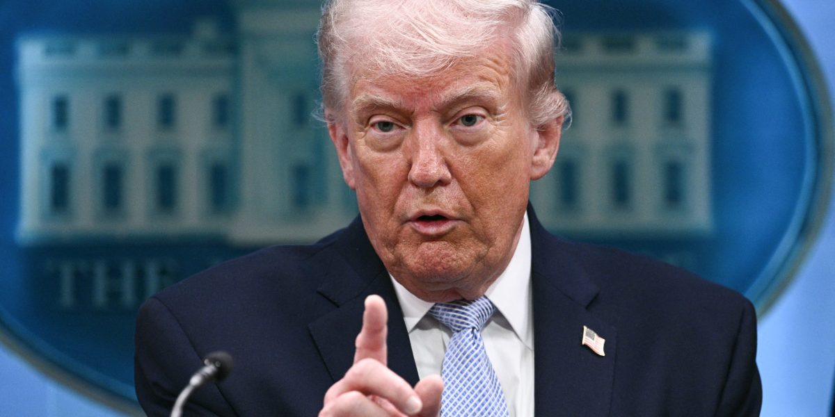 Trump, the $39 trillion national debt, rosy growth assumptions and the question of 'a sustainable path' | Fortune