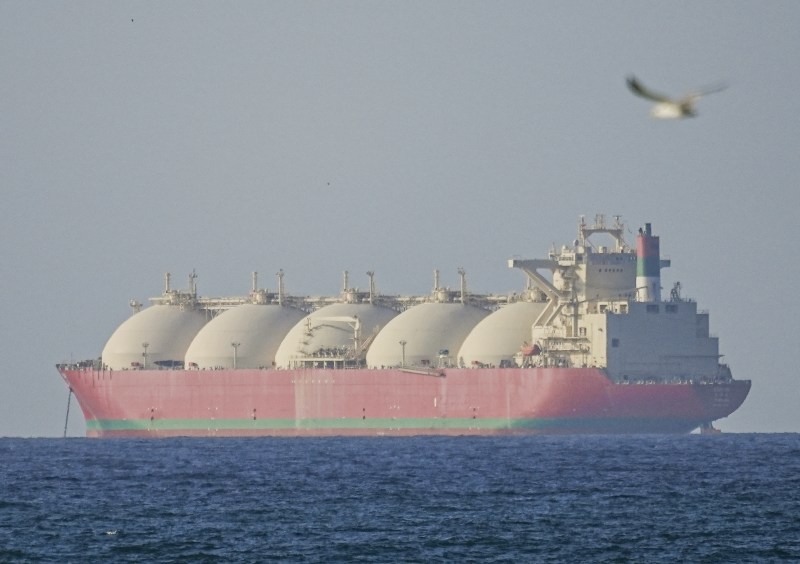 Oil tankers U-turn in Hormuz as U.S.-Iran talks break down