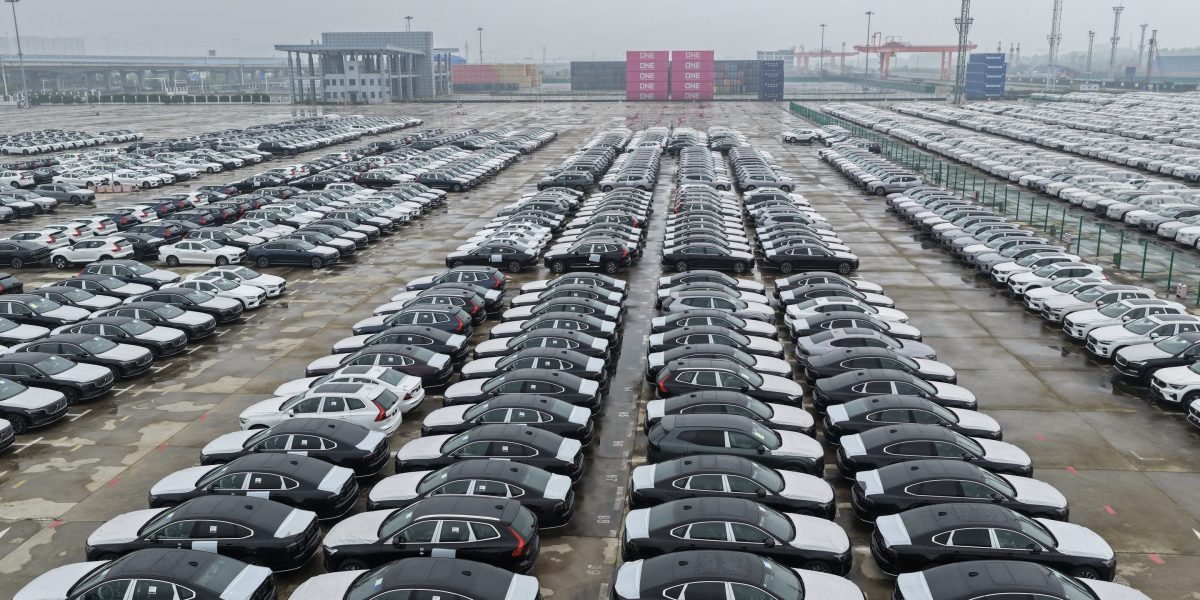 China's export boom is losing steam, thanks to the Iran war and the global energy crisis | Fortune