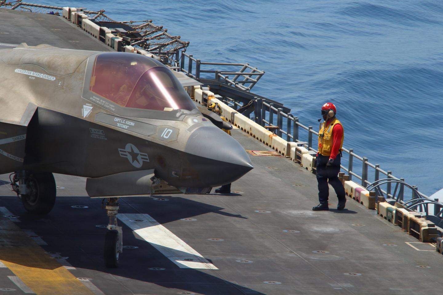 An F-35B Lighting II, attached to Marine Fighter Attack Squadron (VMFA) 121, prepares to take off from the flight deck of America-class amphibious assault ship USS Tripoli (LHA 7) April 17, 2026.