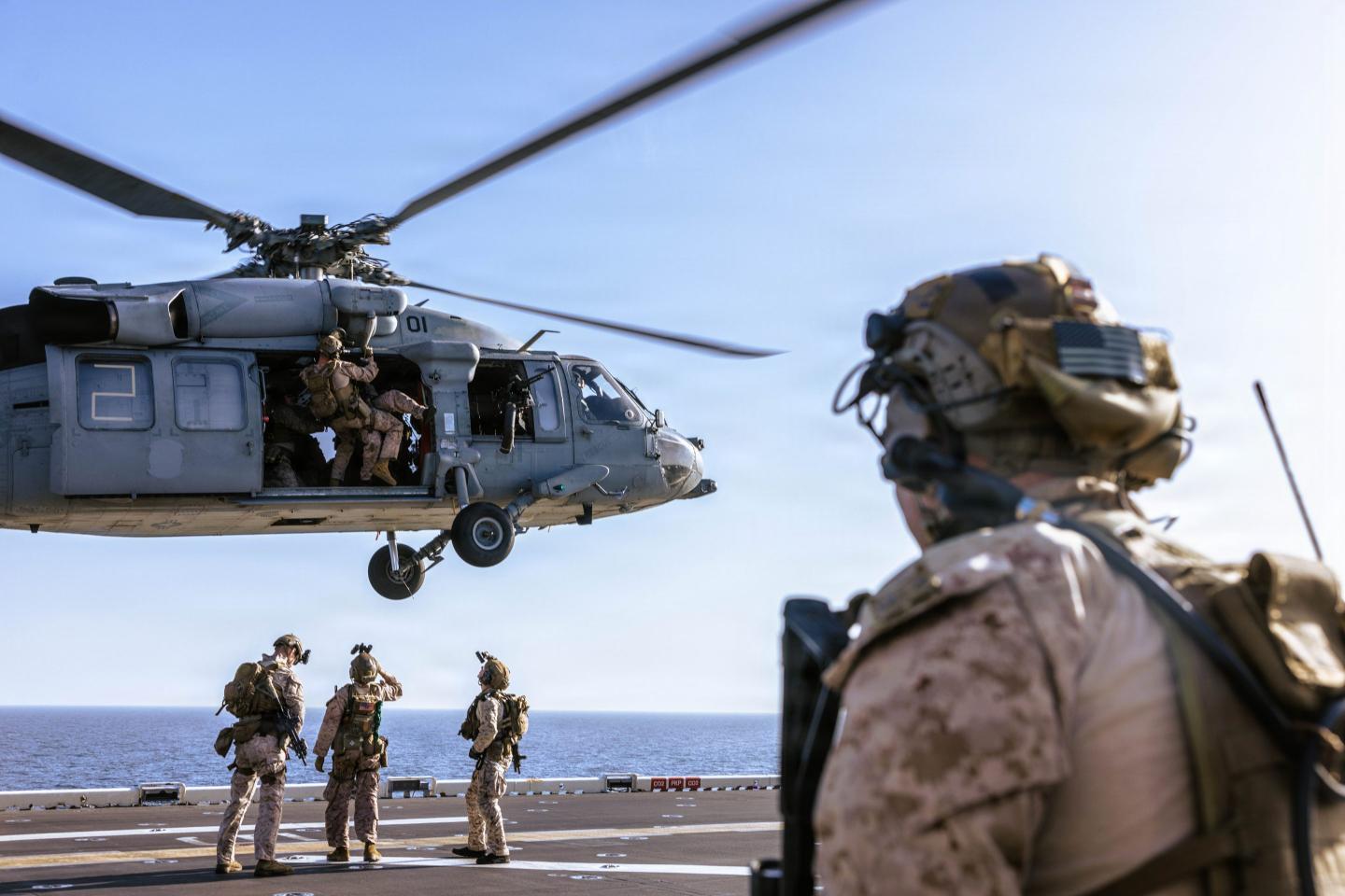 U.S. Marines with Force Reconnaissance Platoon, 31st Marine Expeditionary Unit, refine helicopter extraction techniques aboard the forward-deployed amphibious assault ship USS Tripoli (LHA 7) in the U.S. Central Command area of responsibility, April 15, 2026.