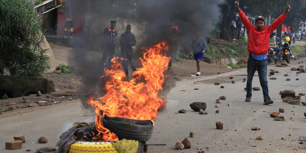 The oil crisis is so bad in Kenya that protesters have lit bonfires in the middle of Nairobi | Fortune