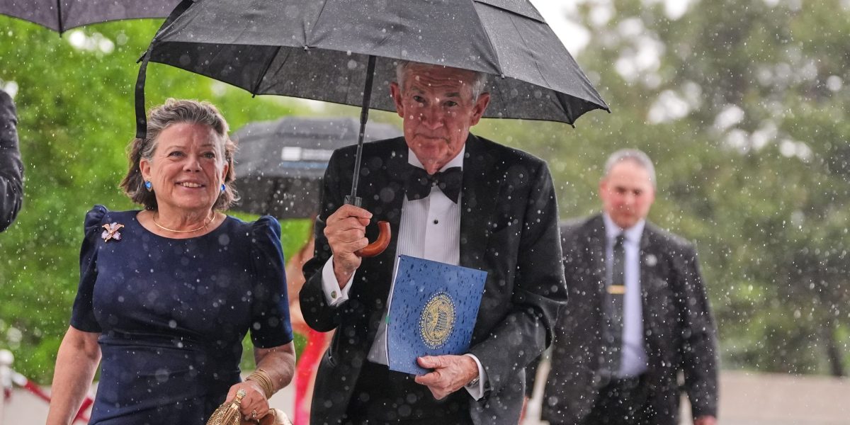Powell Terus Melawan Tanpa Menyebut Nama Trump: ‘Seperti Banyak Lembaga Lain, The Fed Sedang Menjalani Uji Stres’Federal Reserve dipandu oleh para pengikut Trump? Ini kata Powell…