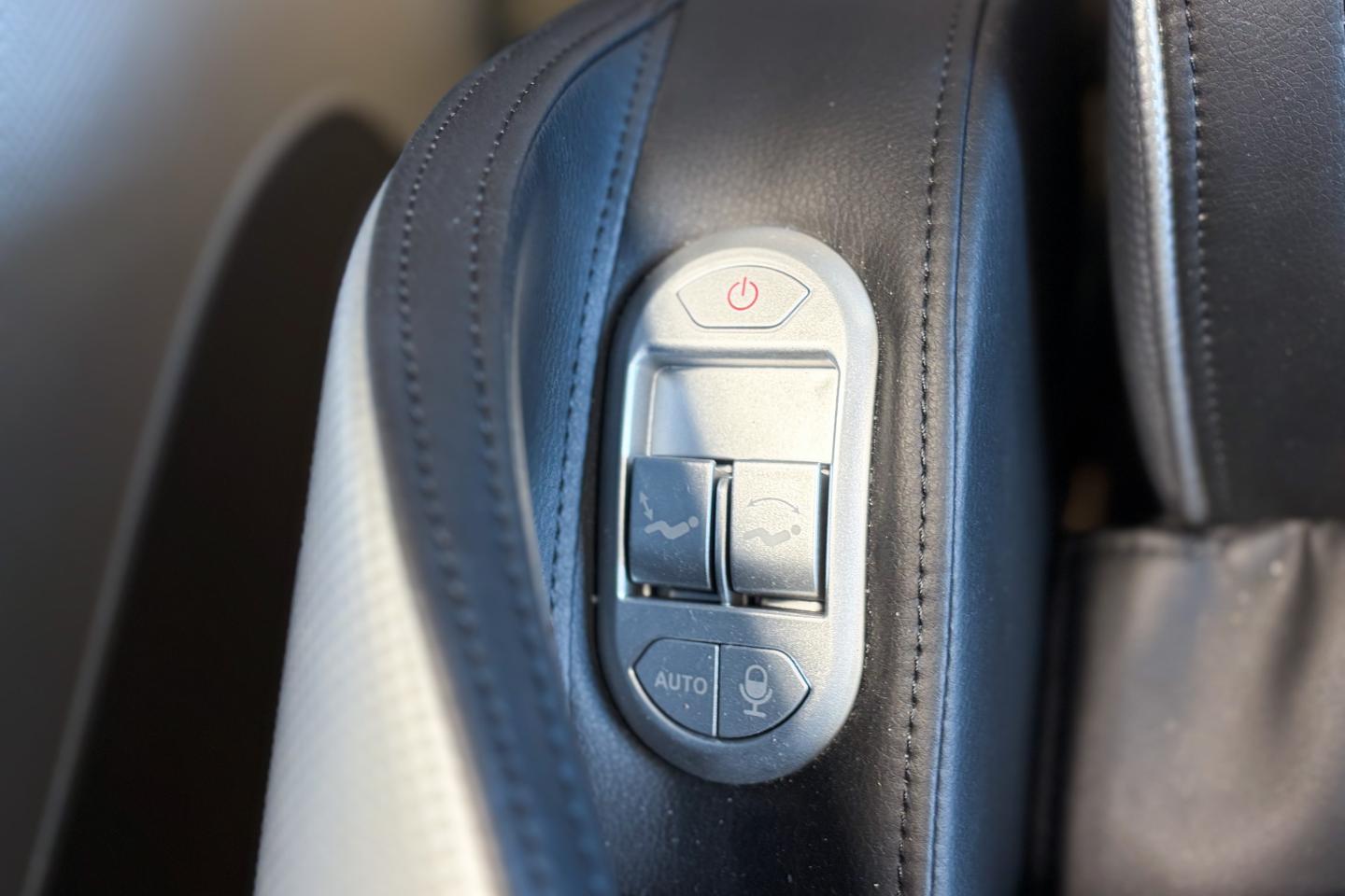 Fortune Relaxe Zero-Gravity Shiatsu Massage Chair-3