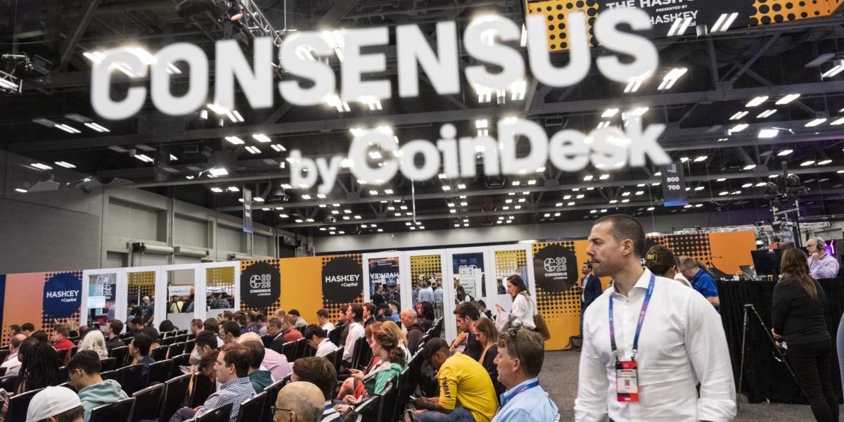 Skandal Klub Striptis di Acara Besar Industri Kripto Picu Reaksi Balik Sponsor