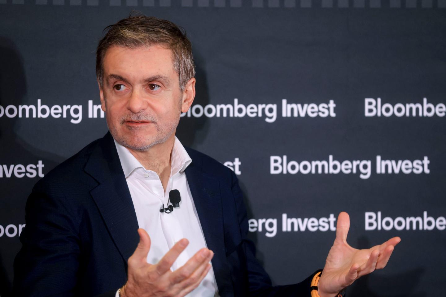 Goldman Sachs’ tech boss says tracking individual AI usage isn’t useful. He just watches how fast his 12,000 engineers move from idea to production