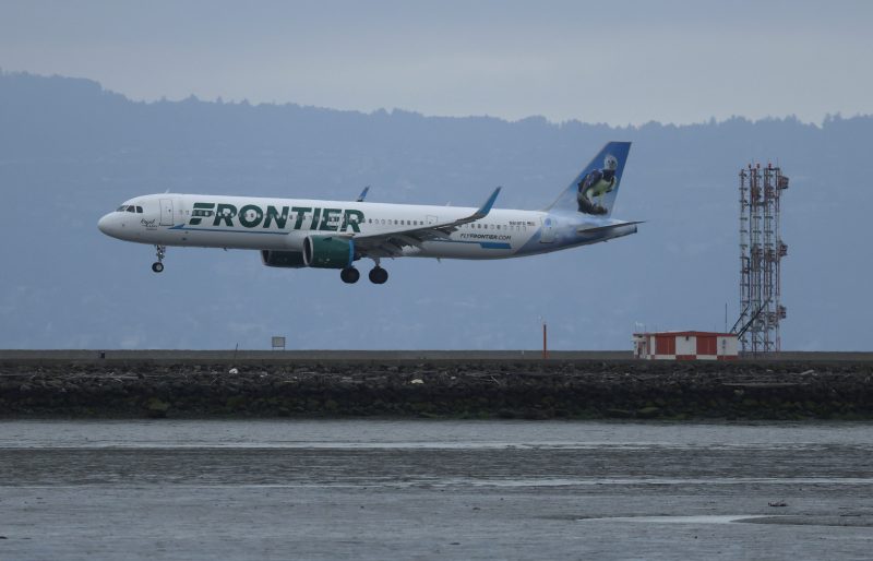 Frontier swoops in after Spirit fails while rivals cut capacity