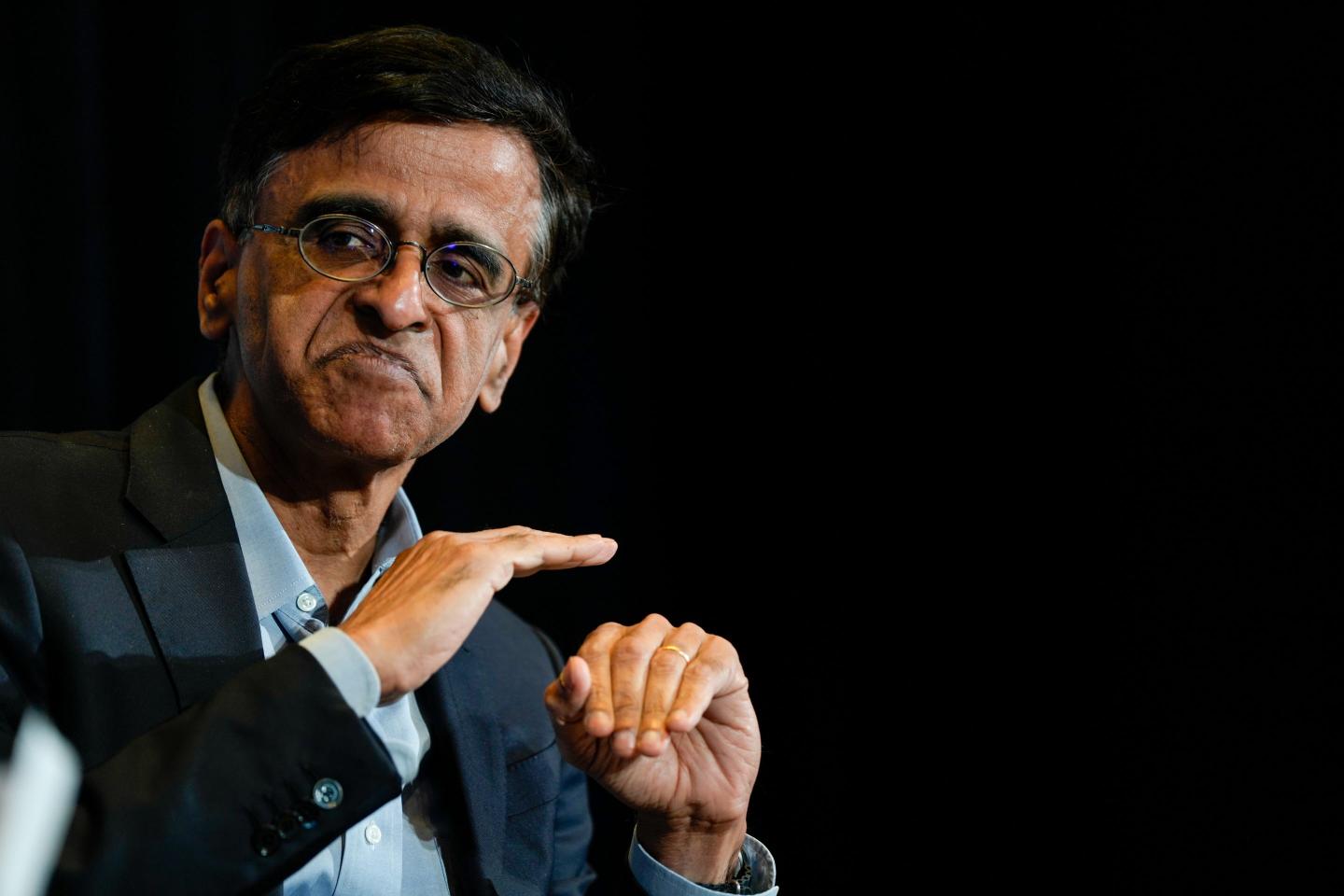 Snowflake CEO says monster quarter shows why software firms need new pricing models to thrive in AI age