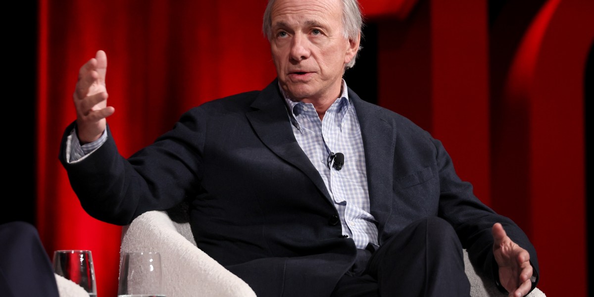Dalio Warns of Turbulence Ahead for US Economy
