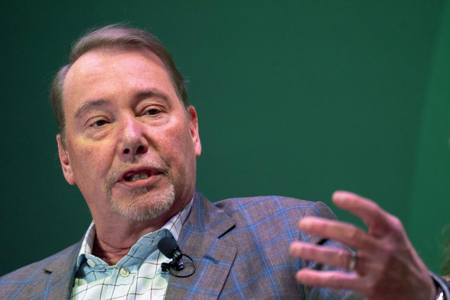 Gundlach says it’s ‘just not possible’ for the Fed to cut rates