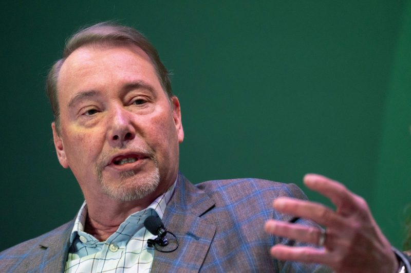 Gundlach says it’s ‘just not possible’ for the Fed to cut rates