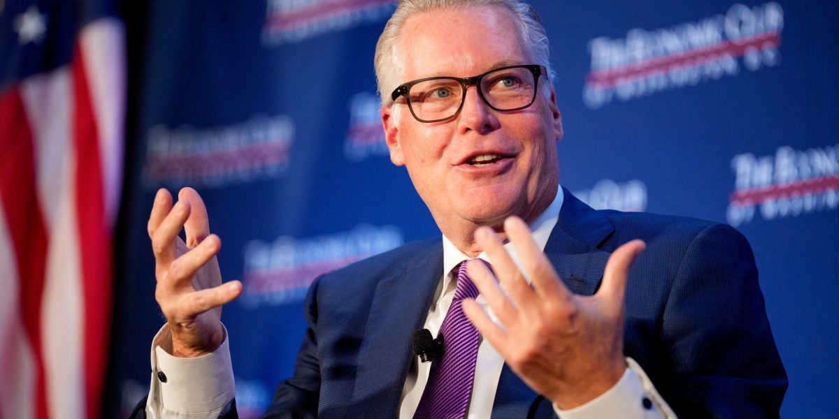 Delta's CEO let AI write a speech for Gen Z college grads-but he threw it away and started over with pencil and paper for one key reason | Fortune