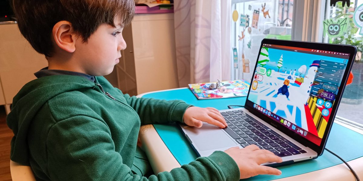 Keluhan Eksklusif: LSM Ajukan Gugatan terhadap Roblox, Tuding Desainnya Bahayakan Anak