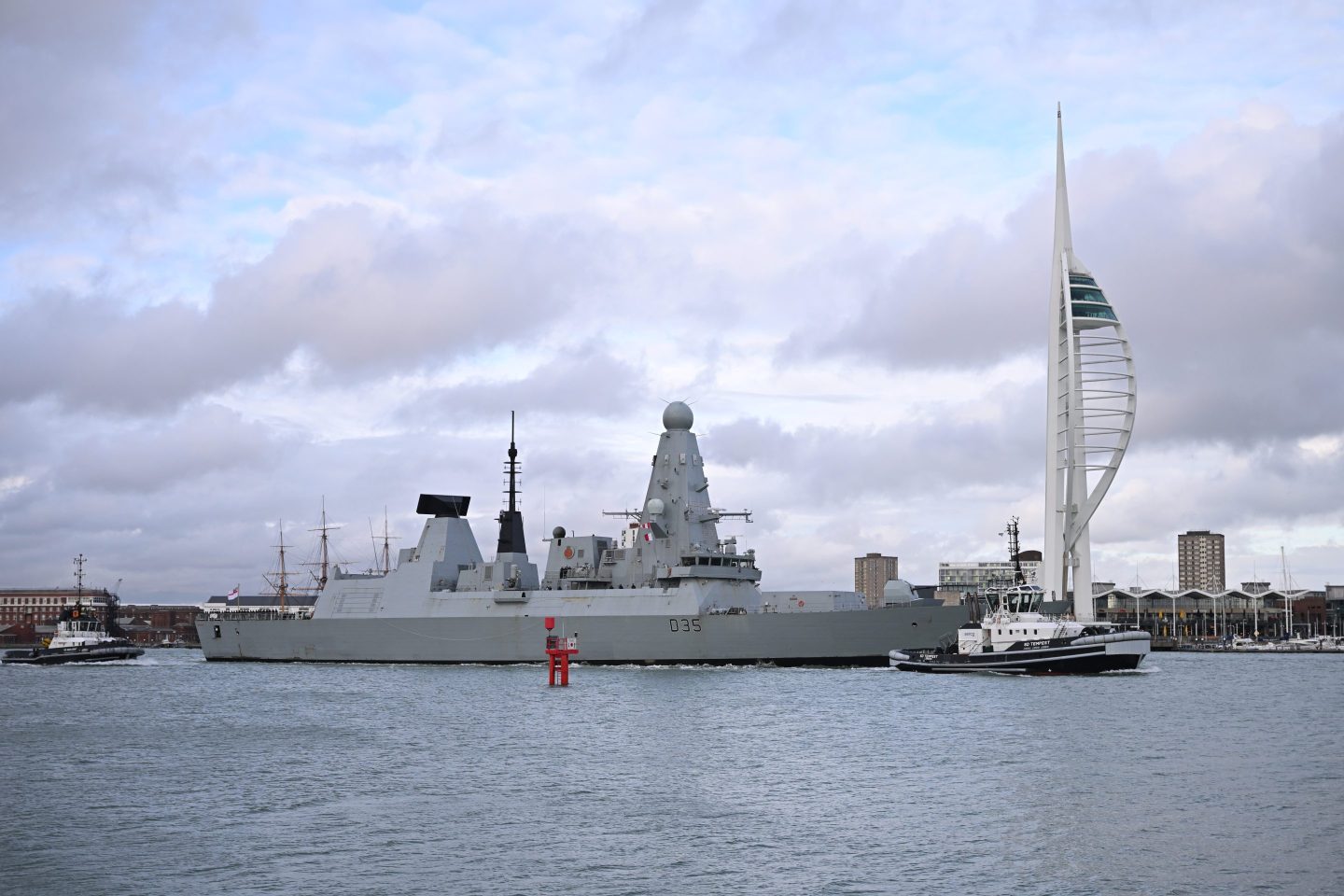 UK moves warship to Middle East for potential Hormuz mission