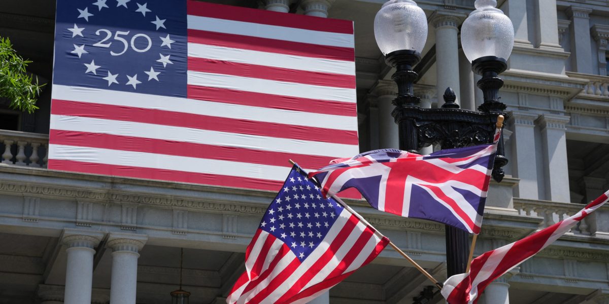 Selama 250 tahun, Amerika tidak hanya menciptakan masa depan — ia juga membangunnya. Kini ikatan itu mulai retak. Inilah cara memulihkannya.