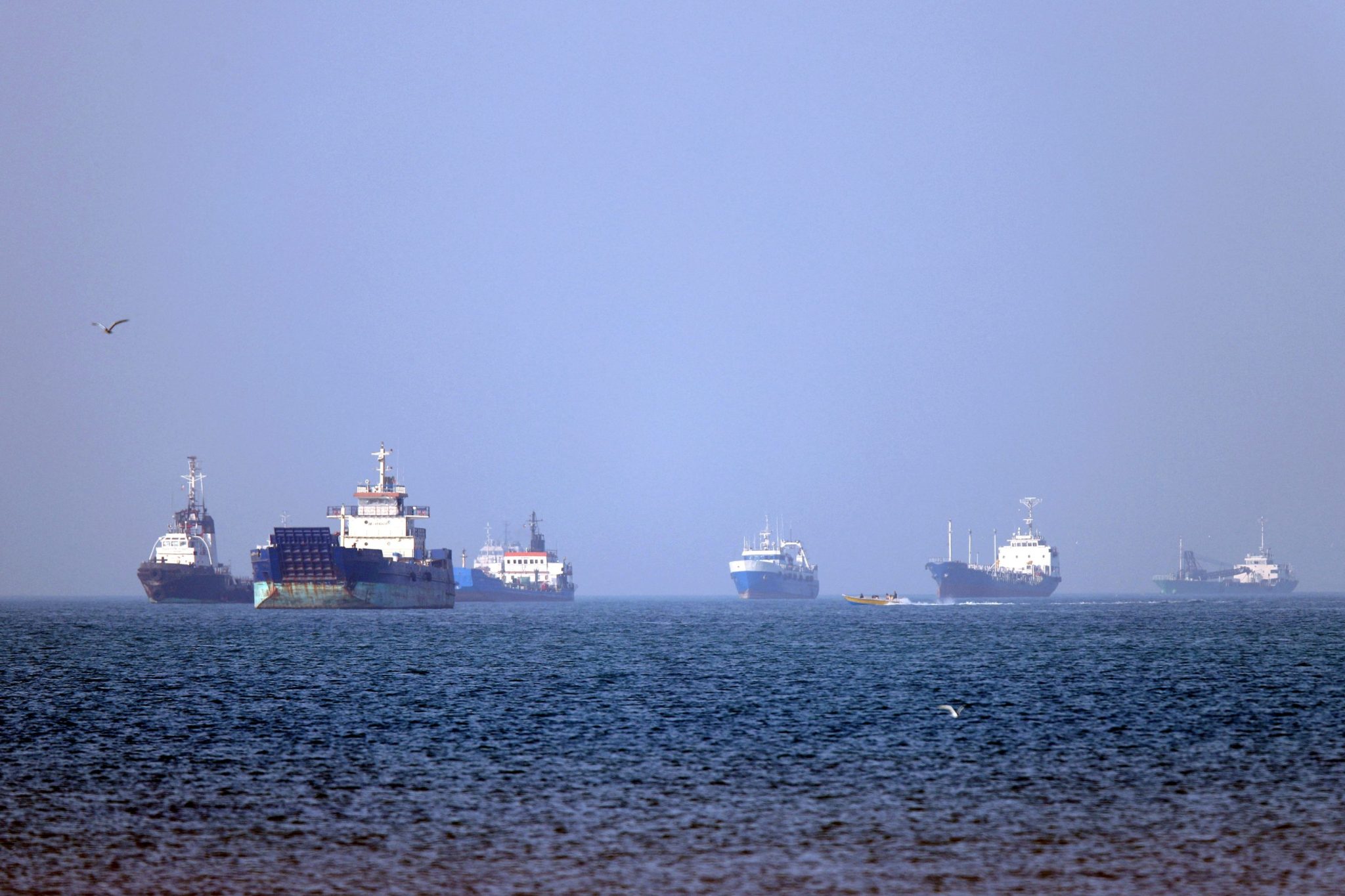 Bahrain, which hosts the U.S. Navy’s Mideast HQ, arrests dozens with alleged links to Iran’s Revolutionary Guard
