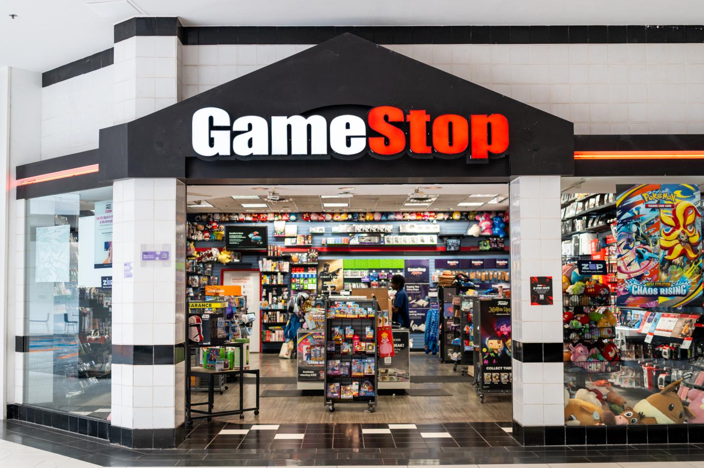 Why GameStop’s bid for eBay echoes one of the worst business deals of all time