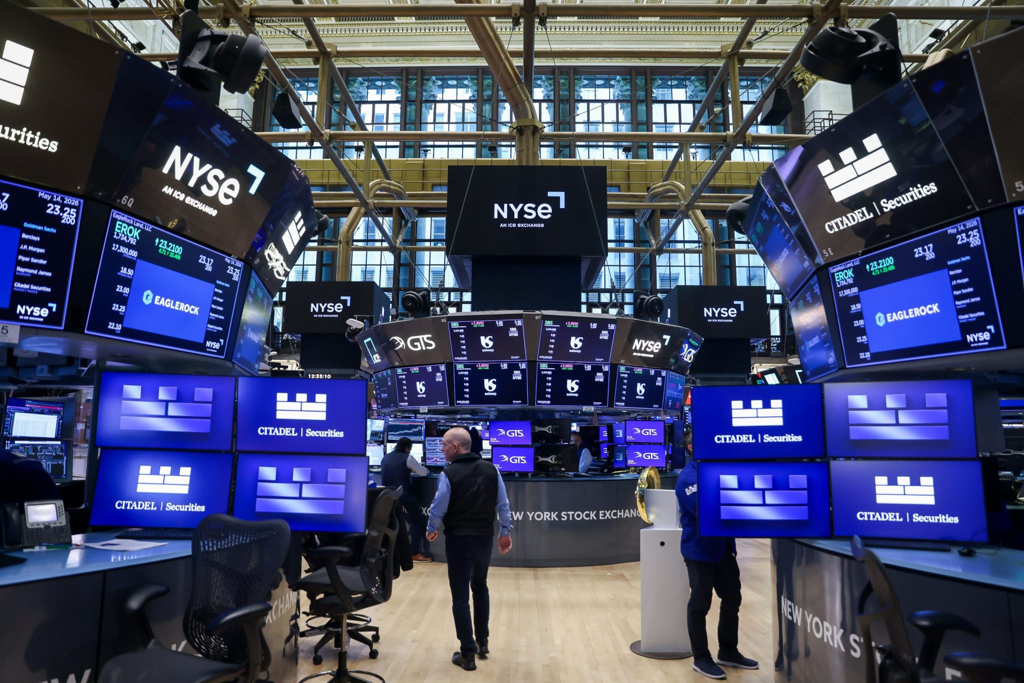 New York Fed warns about $69 trillion foreign investment ‘burden’ on U.S. economy