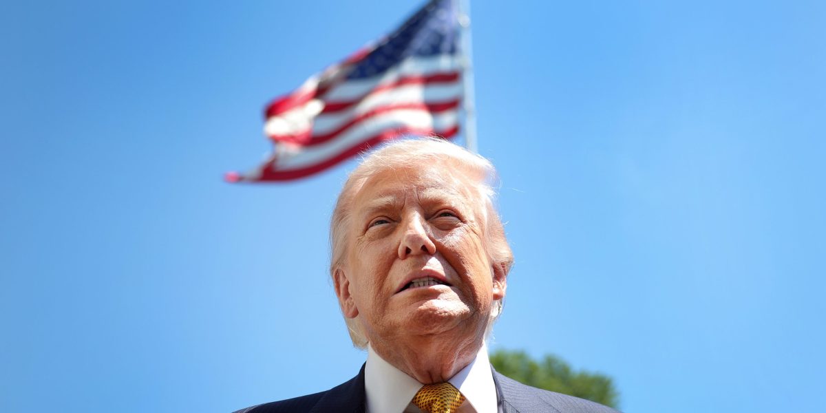 Utang negara adalah salah satu dari sedikit hal yang paling membuat khawatir pemilih Amerika secara merata.