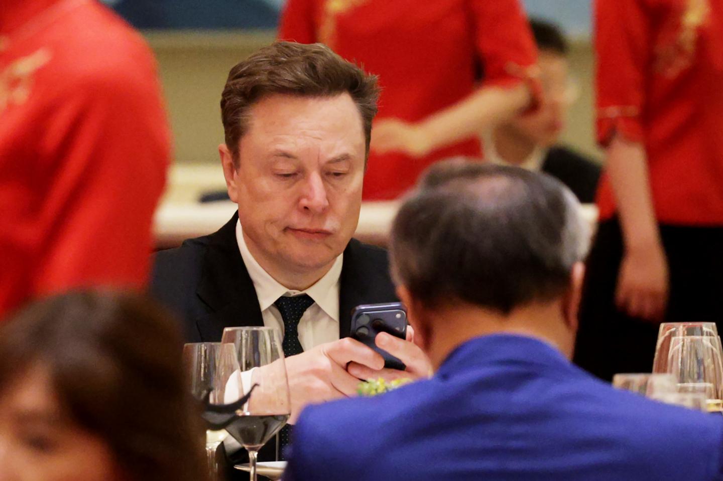elon