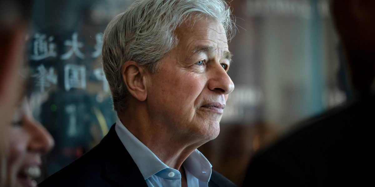 Jamie Dimon Melihat ‘Eksuberansi’ di Pasar. Sebuah Kata Bermuatan Saat Gelembung Mulai Pecah