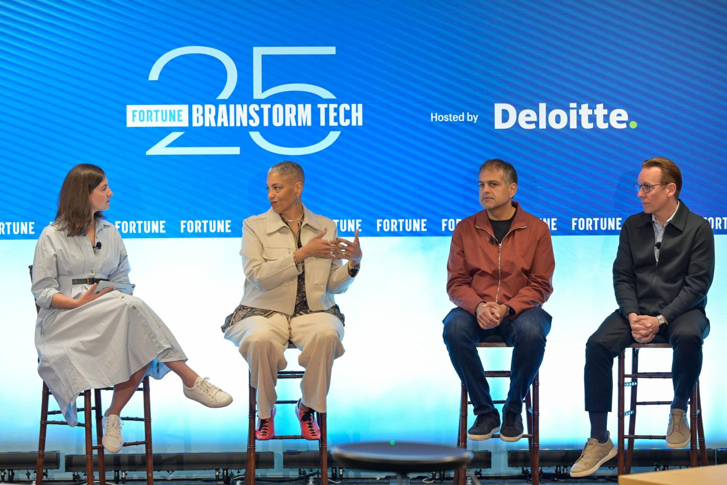 The real hurdle to enterprise AI isn’t fixing productivity KPIs. It’s ‘unlearning’ old habits, experts say