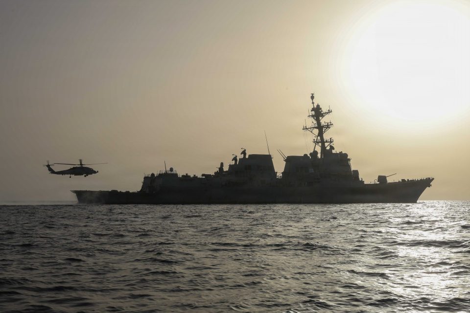 US Helps Ships Cross Strait of Hormuz US Helps Ships Cross Strait of Hormuz