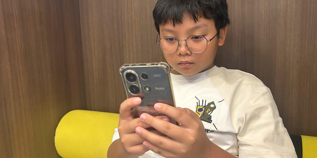 Malaysia bans children under 16 from using social media