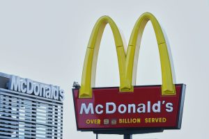 There’s nothing as American as apple pie. McDonald’s is bringing back its fried apple pie for the first time in 30 years for the country’s 250th