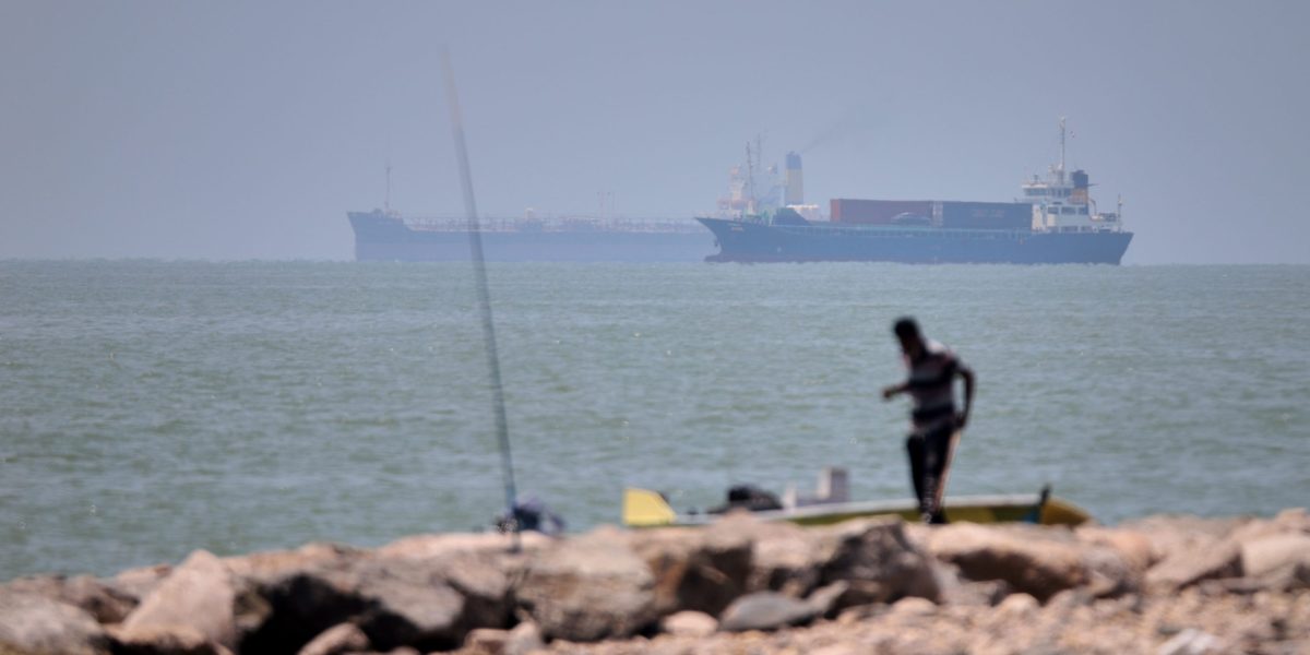 Tit-for-tat attacks continue across the Persian Gulf despite U.S.-Iran ceasefire while a new flashpoint emerges | Fortune