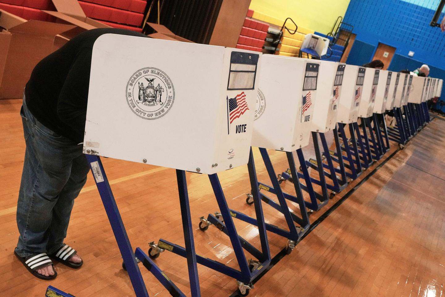 Mamdani’s picks sweep New York City’s congressional primaries, ousting two incumbents