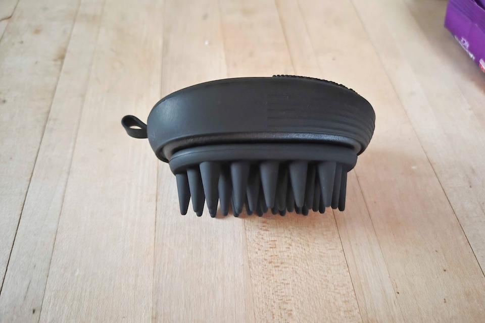 EKZ Sonic Vibrating Scalp Massager as best scalp massager for hair growth