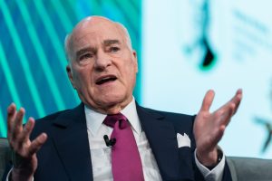 Wall Street billionaire turned an hour meeting with Disney’s cofounder into an entire day together—all he did was read a report most analysts ignored