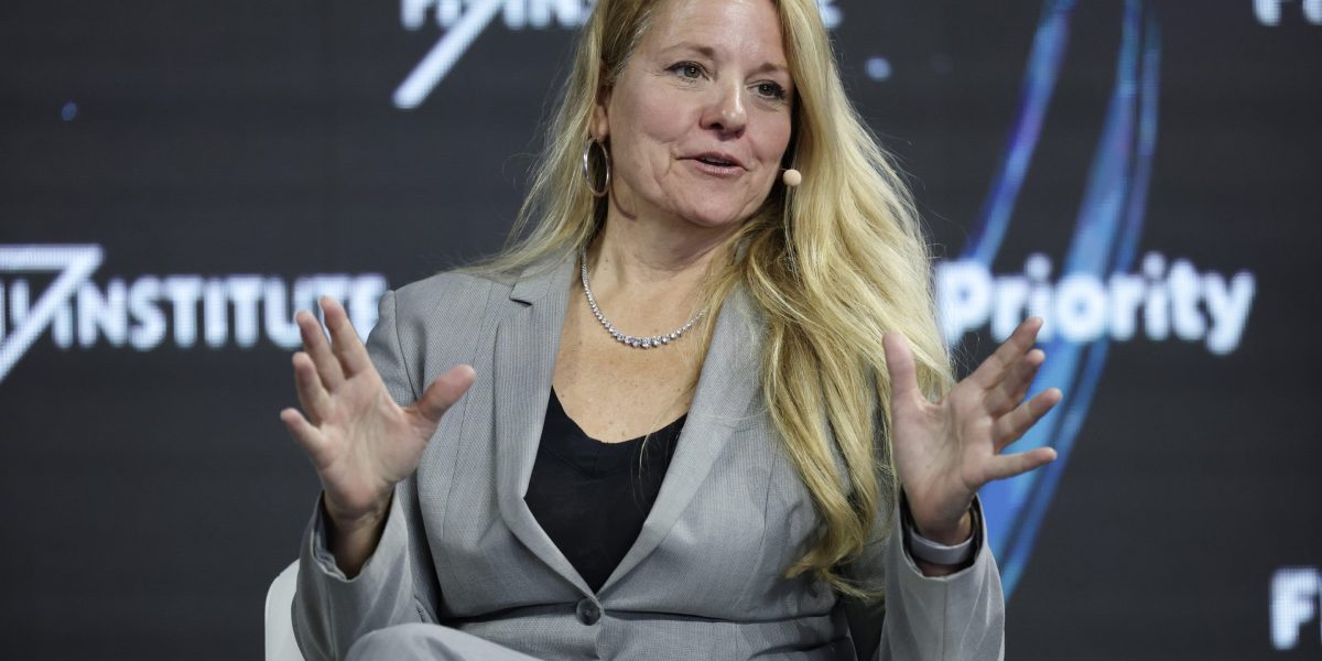 Meet Gwynne Shotwell, the B engineer-turned-COO who runs SpaceX in platform heels