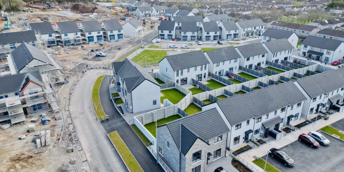 Texas and Charlotte used to build huge McMansions—now they’re copying the California design tricks they once mocked Texas and Charlotte used to build huge McMansions—now they’re copying the California design tricks they once mocked