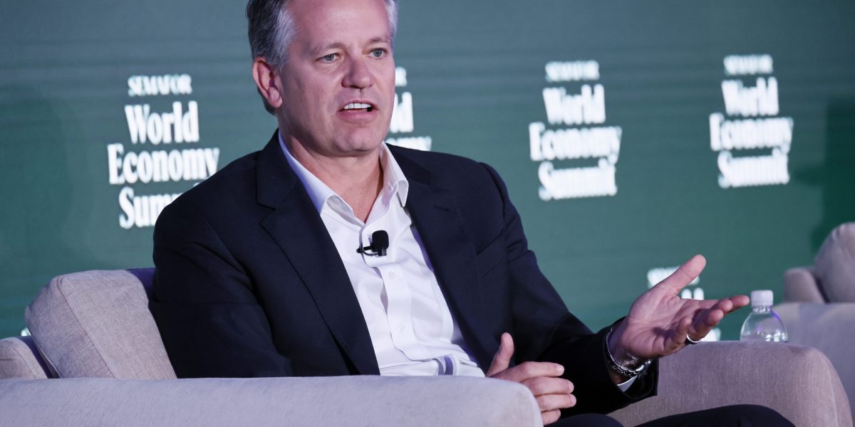 Even the ultra-wealthy are having to shop in Walmart right now, CEO John Furner says Even the ultra-wealthy are having to shop in Walmart right now, CEO John Furner says