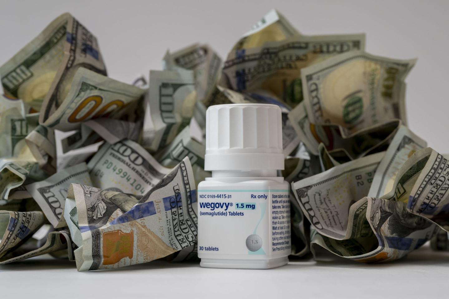 Middle-aged adults taking GLP-1s for obesity can save over $192K on lifetime medical costs, higher if they don’t have college degrees, new study finds