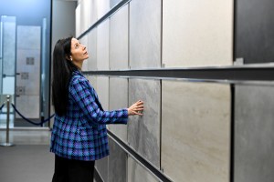 Dazi su quarzo importato raddoppieranno i costi delle cucine e distruggeranno posti di lavoro