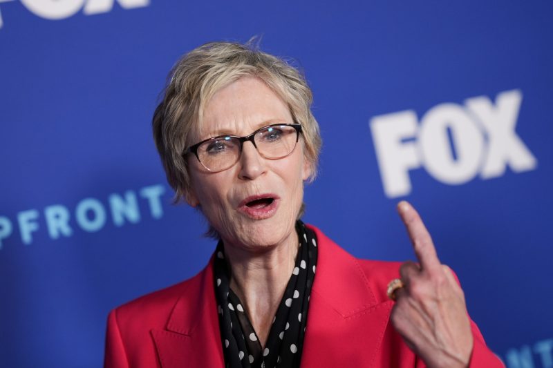 Former ‘Glee’ star Jane Lynch says the secret to career success isn’t a 10-year plan: ‘Life doesn’t care about your timeline’