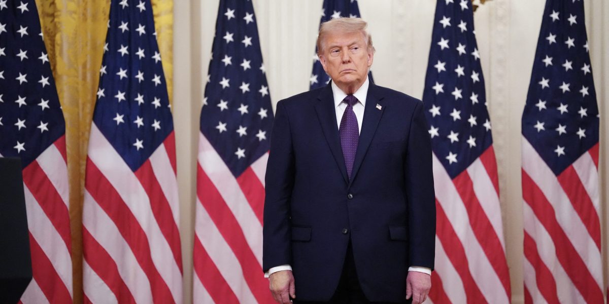 Ancaman tarif Trump: Gedung Putih usul pajak 10% untuk berbagai negara, termasuk China, Inggris, dan Uni Eropa