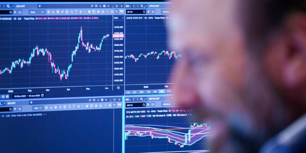 Wall Street dumped nearly trillion in tech stocks by midday—then bought peanut butter and paint Wall Street dumped nearly trillion in tech stocks by midday—then bought peanut butter and paint