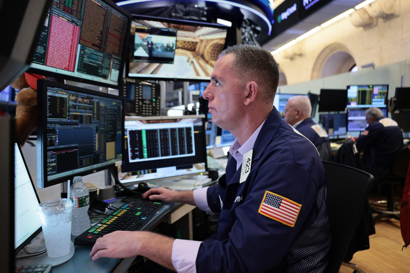 broker