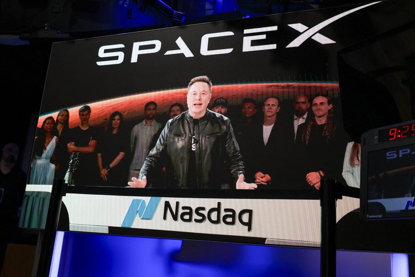 Live updates from SpaceX IPO debut: SpaceX valuation at $2.1 trillion as stock closes at $161.11 following record first day of trading