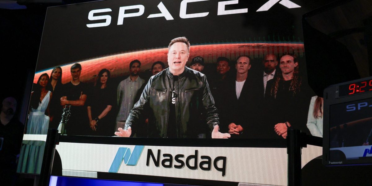 Pembaruan Langsung IPO SpaceX: Bernilai Lebih dari USD Triliun, Saham Ditutup di USD1,11 pada Hari Perdana yang Bersejarah
